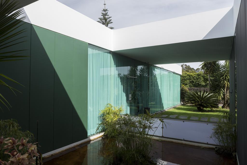 Quinta De Santa Barbara Casas Turisticas Lagoa  Luaran gambar